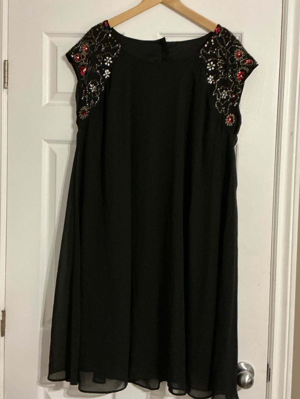New Noir Plus Sized Beaded Cap-Sleeve Black Swing Dress